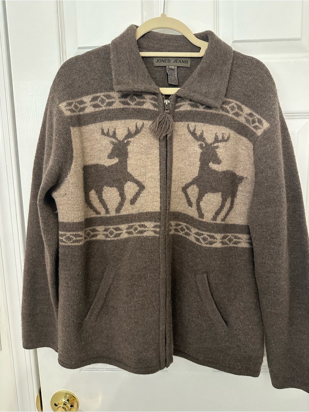 Jone's Jeans Men's Brown & Cream Zip-Up Deer Motif Sweater
